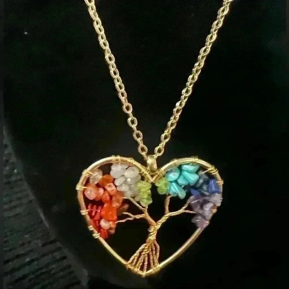 Gold Tree of Life Necklace - heart shaped - Picture 2 of 2